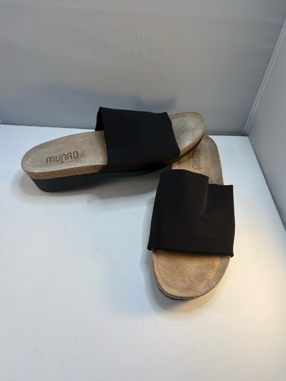 Munro Casita Slide Sandal Open Toe Women's Black/Beige Size US 7.5M Suede Cork